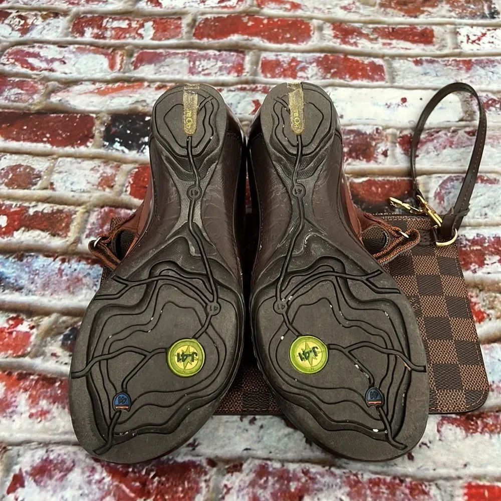 * J-41 brown Mary Jane Wedges - Picture 6 of 11